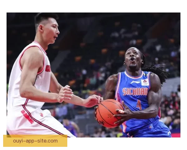 李弘权带领上海豪取十五连胜史密斯绝杀助深圳九连胜